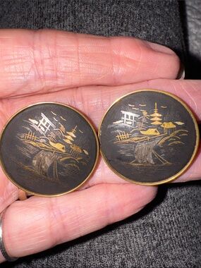 Vintage 1930’s Amita  Japanese Black & Gold Scenic cuff links Pair